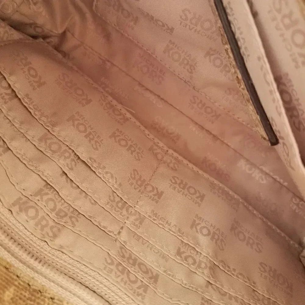Michael kors snakeskin purse - Picture 4 of 8